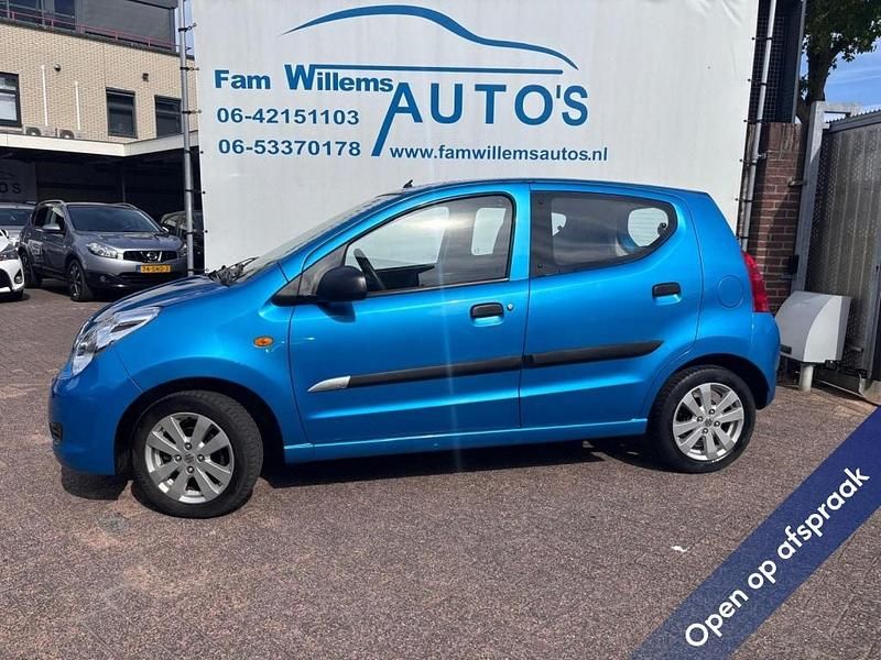 Blauw, metallic lak Gebruikt 2014 Suzuki Alto Hatchback | € 3.993 (Goede deal) - Afbeelding 1/4