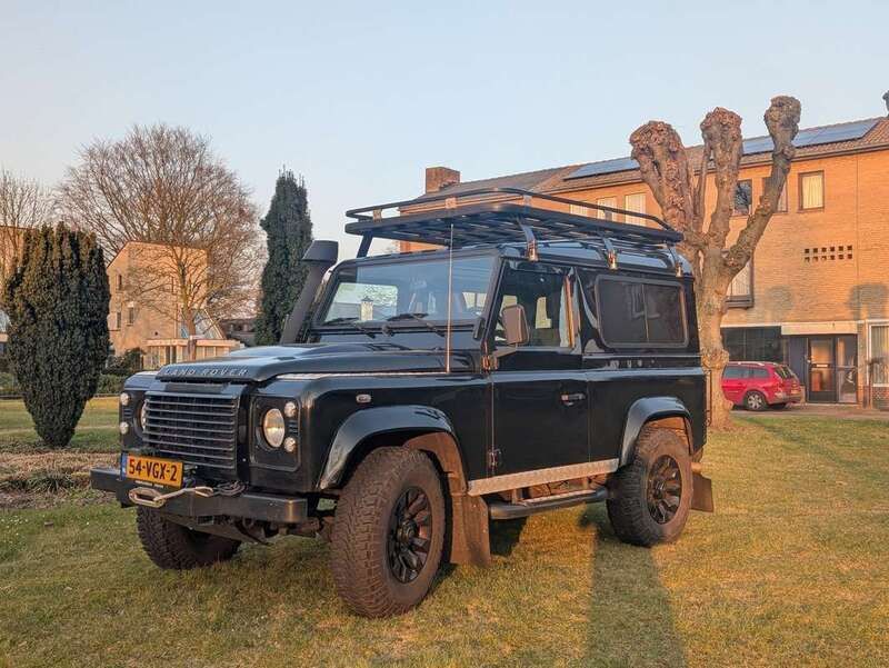 Zwart Gebruikt 2007 Land Rover Defender SUV | € 28.950 (Goede deal) - Afbeelding 1/4