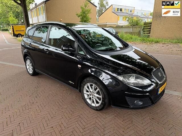 Zwart Gebruikt 2012 Seat Altea XL MPV | € 2.999 (Super prijs) - Afbeelding 1/4