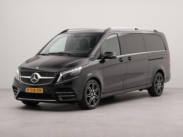Zwart Gebruikt 2022 Mercedes V300 Avantgarde Edition MPV | € 79.990 - Afbeelding 1/4
