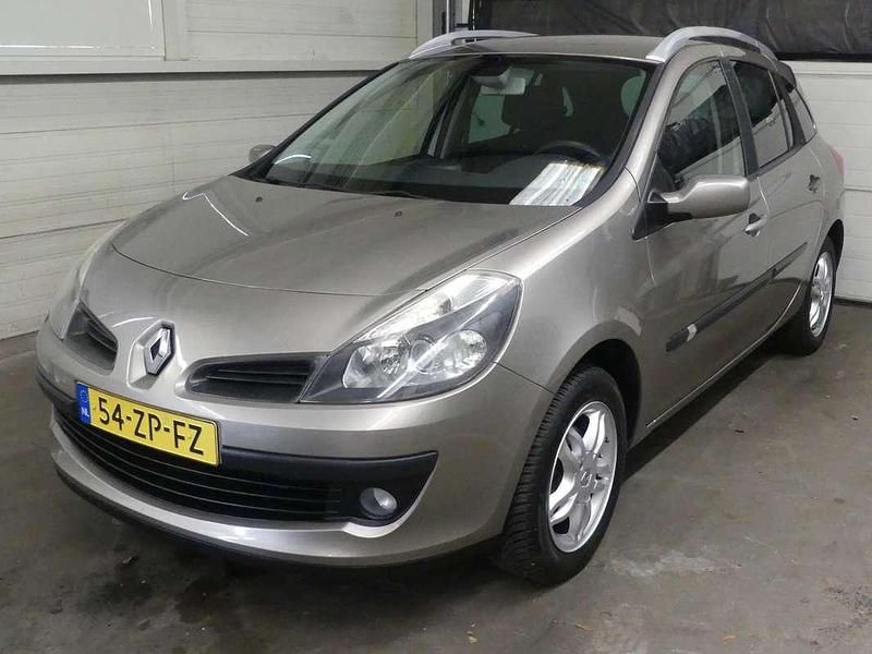 Beige Gebruikt 2008 Renault Clio GrandTour Dynamique Stationwagen | € 2.999 (Eerlijke prijs) - Afbeelding 1/4