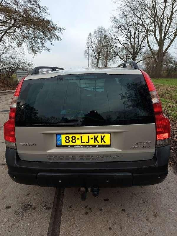 Occasion Volvo XC70 Comfort 209 PK (153 kW) 2003 Beige Stationwagen