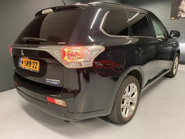 Occasion Mitsubishi Outlander Instyle 121 PK (88 kW) 2013 Zwart SUV
