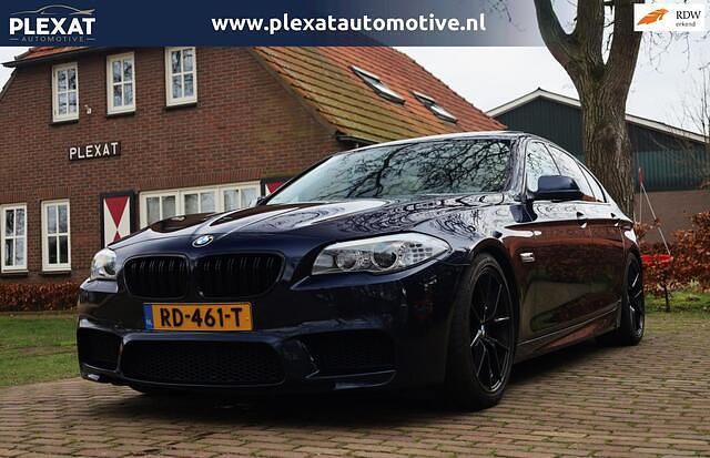 Blauw (metallic) Occasion 2011 BMW 535 Executive Sedan | € 19.945 (Eerlijke prijs) - Afbeelding 1/4