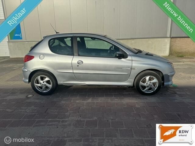 Occasion Peugeot 206 Quiksilver 88 PK (64 kW) 2004 Grijs Hatchback