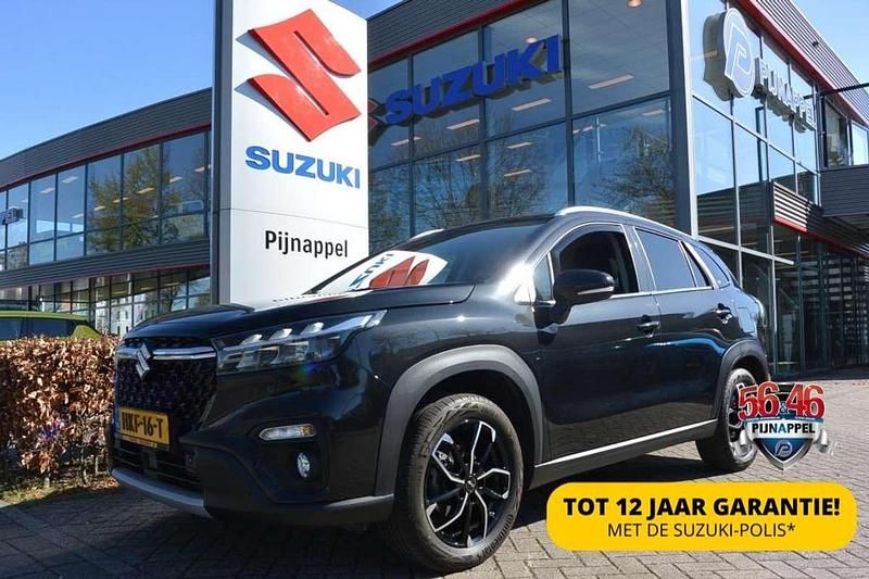 Zwart Gebruikt 2022 Suzuki SX4 SUV | € 29.950 - Afbeelding 1/4