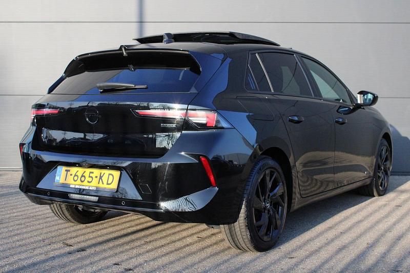Occasion Opel Astra Ultimate 2023 Zwart Hatchback
