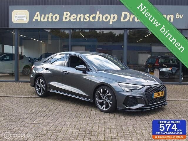 Grijs Gebruikt 2023 Audi A3 Basis Sedan | € 35.850 (Duur) - Afbeelding 1/4