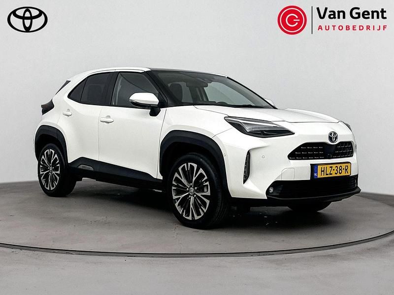 Wit Occasion 2022 Toyota Yaris Cross Executive SUV | € 27.999 (Eerlijke prijs) - Afbeelding 1/4