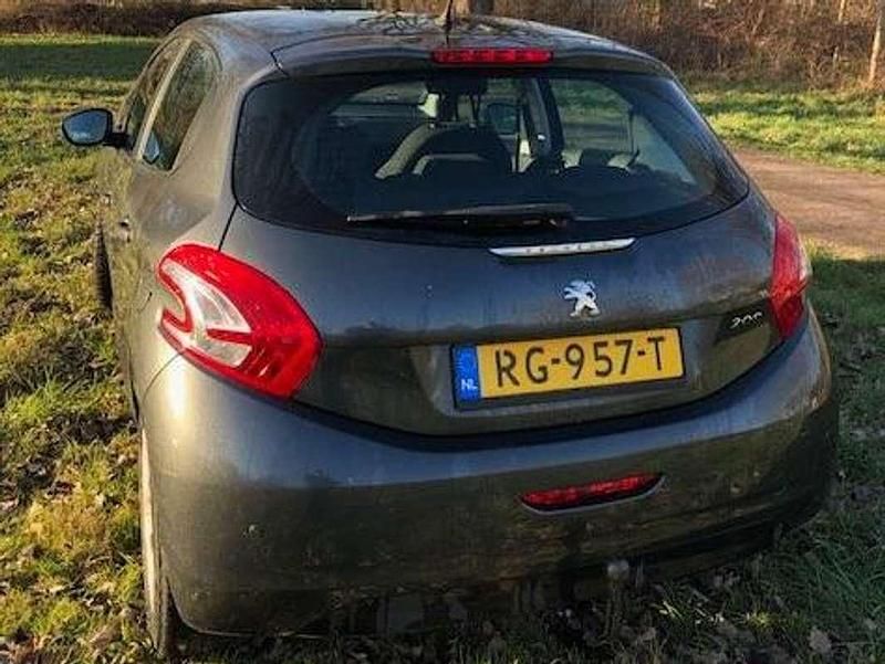 Occasion Peugeot 208 Access 82 PK (60 kW) 2013 Grijs Hatchback