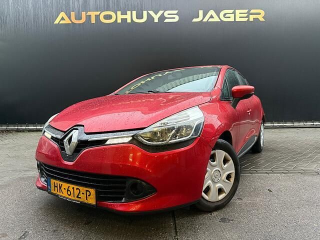 Rood Gebruikt 2015 Renault Clio IV Expression Hatchback | € 4.950 (Goede deal) - Afbeelding 1/4