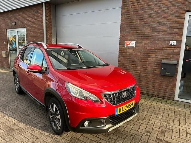 Occasion Peugeot 2008 Allure 110 PK (80 kW) 2016 Rood (metallic) SUV