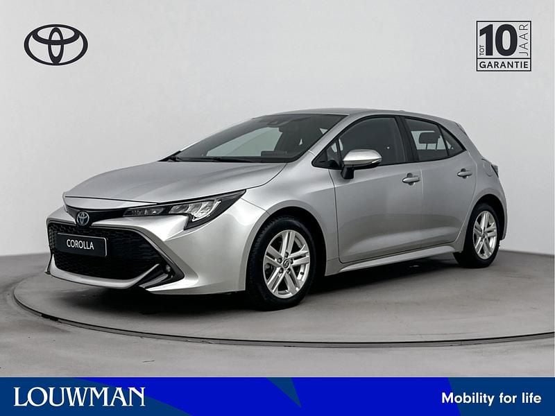Grijs Occasion 2022 Toyota Corolla Hybrid Active Hatchback | € 21.225 (Eerlijke prijs) - Afbeelding 1/4