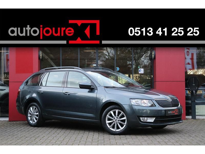 Occasion Skoda Octavia G-TEC Business Line 112 PK (82 kW) 2015 Grijs Stationwagen