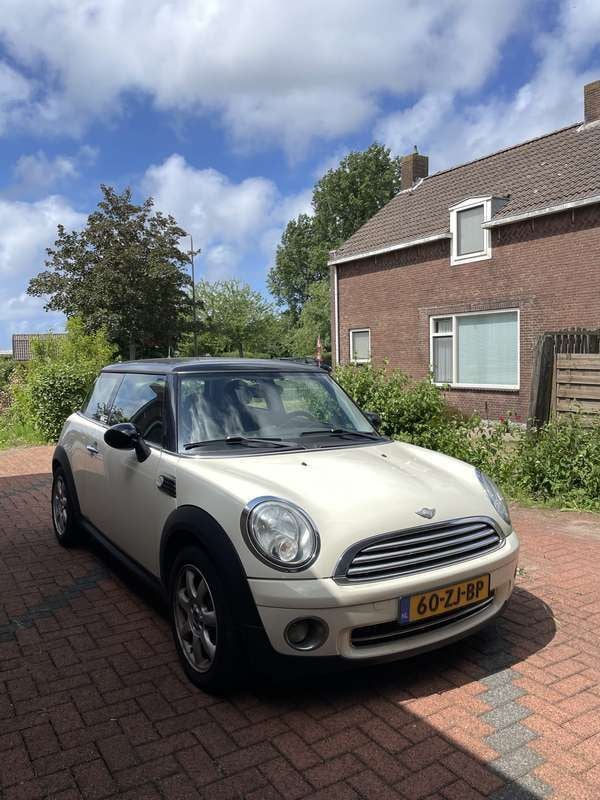 Wit Gebruikt 2008 Mini Cooper Pepper Hatchback | € 3.000 - Afbeelding 1/4