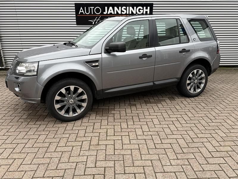 Grijs Gebruikt 2013 Land Rover Freelander 2 SE SUV | € 14.950 - Afbeelding 1/4