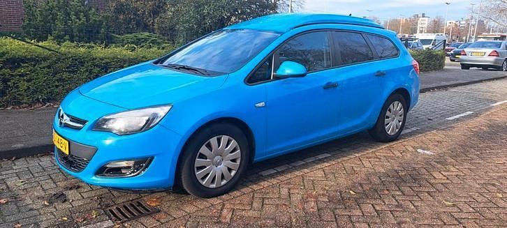 Gebruikt 2013 Opel Astra Stationwagen | € 2.250 (Eerlijke prijs) - Afbeelding 1/4