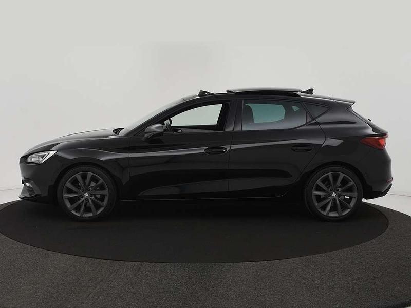 Occasion Seat Leon Beats 110 PK (80 kW) 2021 Zwart Hatchback