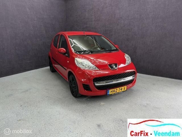 Rood Gebruikt 2009 Peugeot 107 Hatchback | € 2.995 (Eerlijke prijs) - Afbeelding 1/4