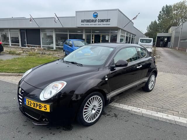 Zwart Gebruikt 2012 Alfa Romeo MiTo Distinctive Hatchback | € 2.799 (Eerlijke prijs) - Afbeelding 1/4