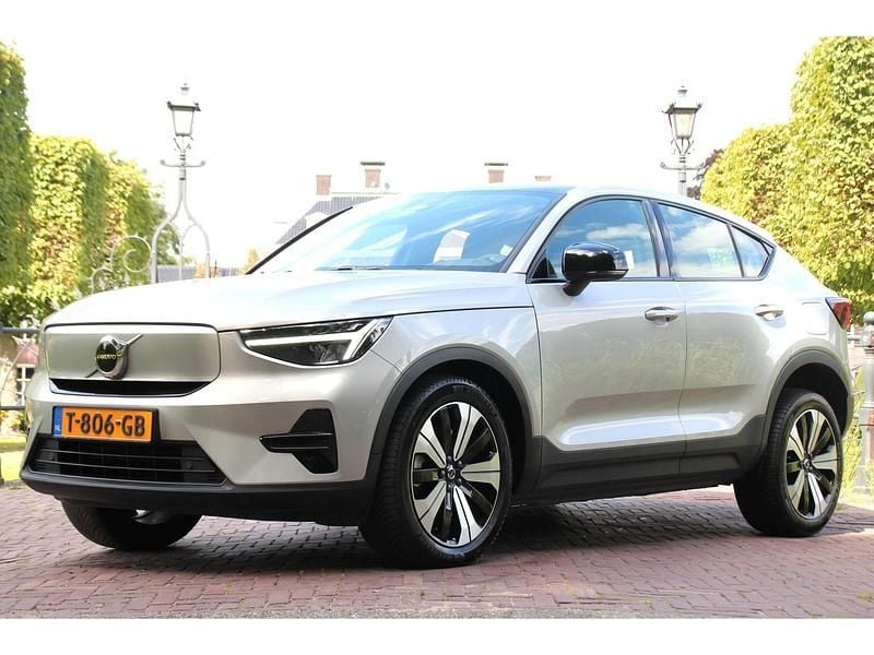 Grijs Gebruikt 2023 Volvo C40 Core SUV | € 29.400 - Afbeelding 1/4