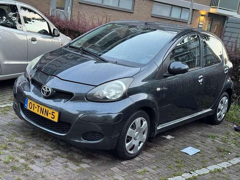 Gebruikt 2009 Toyota Aygo Hatchback | € 1.350 (Goede deal) - Afbeelding 1/4