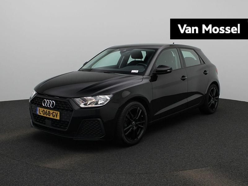 Zwart Gebruikt 2021 Audi A1 Sportback Proline Hatchback | € 18.700 (Eerlijke prijs) - Afbeelding 1/4