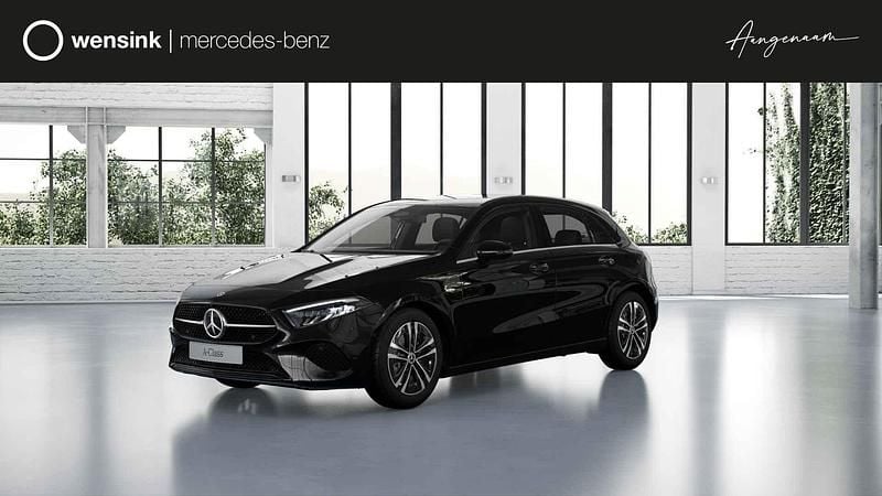 Zwart Nieuw 2025 Mercedes A250 Edition Hatchback | € 37.505 (Super prijs) - Afbeelding 1/4
