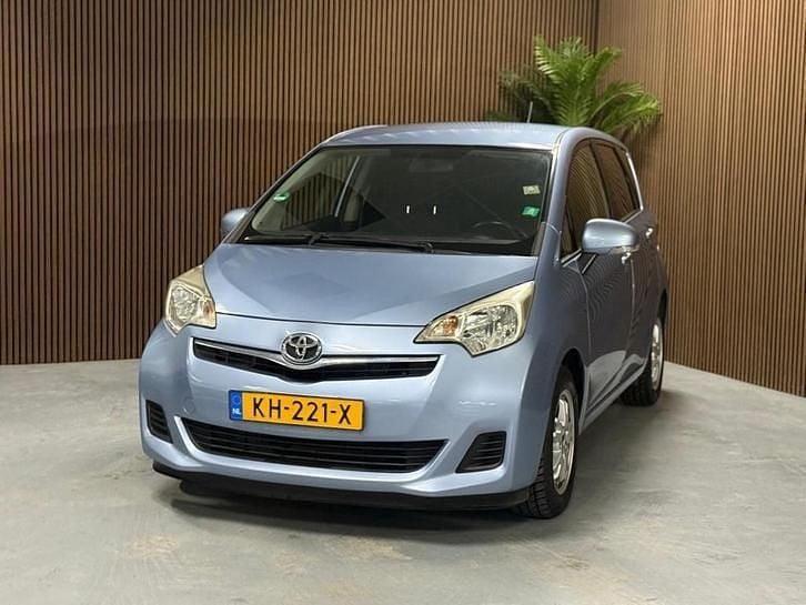 Occasion Toyota Verso-S 99 PK (72 kW) 2012 Blauw MPV