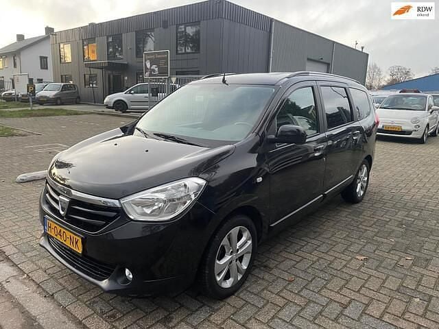 Zwart Gebruikt 2014 Dacia Lodgy Lauréate MPV | € 6.995 (Super prijs) - Afbeelding 1/4