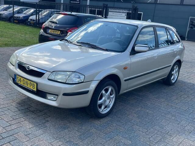 Beige Gebruikt 1999 Mazda 323 Hatchback | € 1.250 (Eerlijke prijs) - Afbeelding 1/4