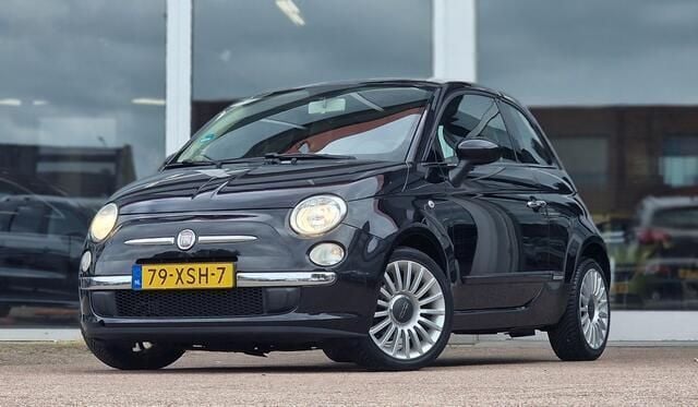 Zwart Gebruikt 2012 Fiat 500 Lounge Hatchback | € 4.944 (Eerlijke prijs) - Afbeelding 1/4