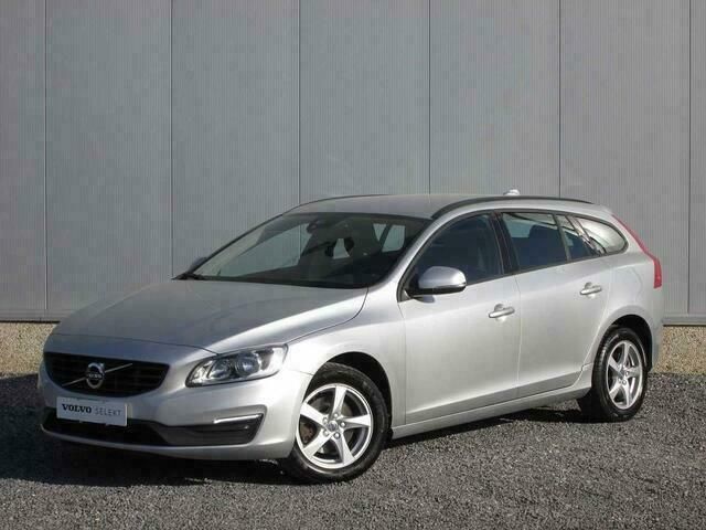 Zilver Occasion 2017 Volvo V60 Kinetic Stationwagen | € 15.850 (Iets duurder) - Afbeelding 1/4