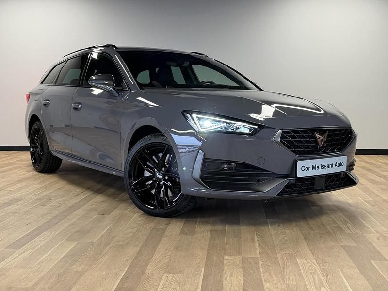 Grijs Gebruikt 2021 Cupra Leon VZ Stationwagen | € 25.950 (Eerlijke prijs) - Afbeelding 1/4