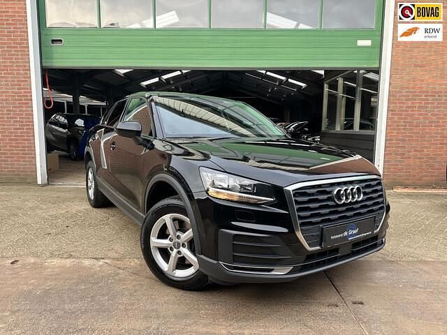 Zwart Gebruikt 2017 Audi Q2 Design SUV | € 17.995 (Eerlijke prijs) - Afbeelding 1/4