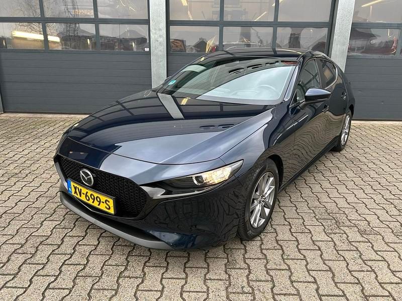 Blauw Occasion 2019 Mazda 3 Comfort Hatchback | € 19.830 (Iets duurder) - Afbeelding 1/4