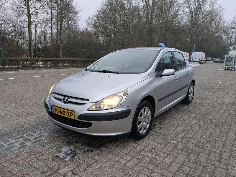 Occasion 2004 Peugeot 307 Hatchback | € 895 (Eerlijke prijs) - Afbeelding 1/4