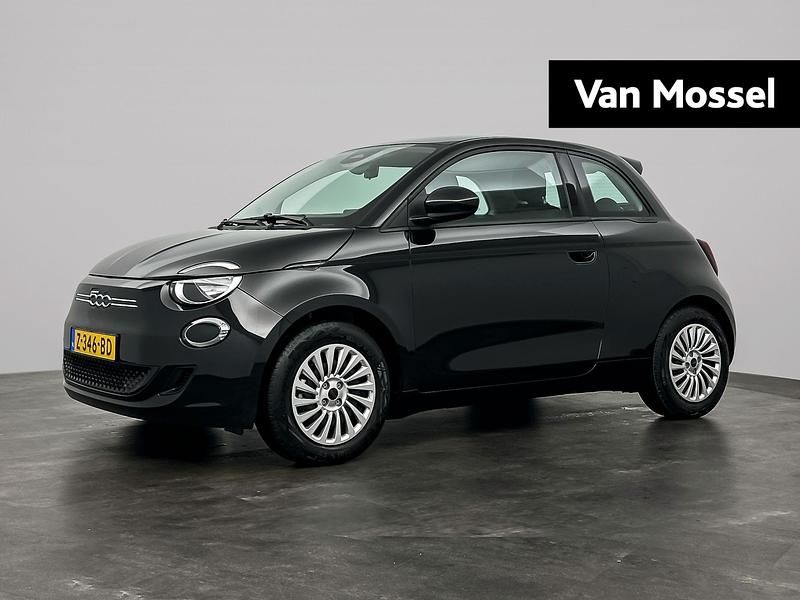 Zwart Occasion 2024 Fiat 500e Hatchback | € 21.995 (Eerlijke prijs) - Afbeelding 1/4