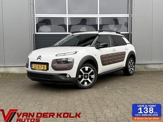 Wit Gebruikt 2018 Citroën C4 PureTech SUV | € 8.385 (Goede deal) - Afbeelding 1/4