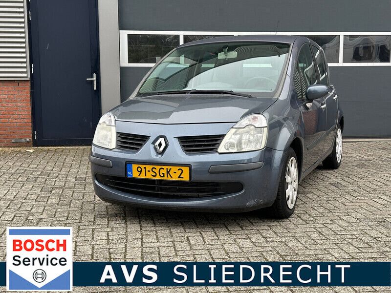 Grijs Gebruikt 2011 Renault Modus MPV | € 3.950 (Eerlijke prijs) - Afbeelding 1/4