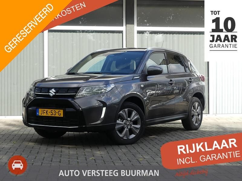 Grijs Occasion 2025 Suzuki Vitara SUV | € 26.250 (Eerlijke prijs) - Afbeelding 1/4