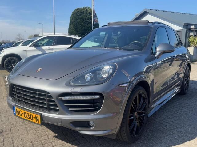 Grijs Gebruikt 2012 Porsche Cayenne SUV | € 24.950 (Eerlijke prijs) - Afbeelding 1/4