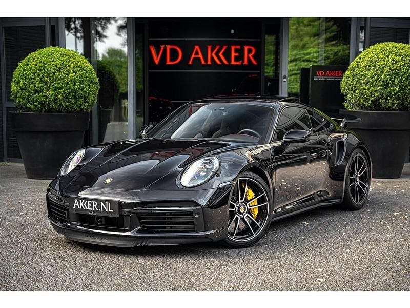 Zwart Gebruikt 2023 Porsche 911 Turbo S Coupé | € 289.880 (Eerlijke prijs) - Afbeelding 1/4