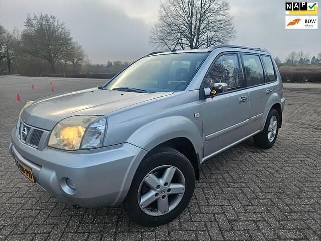 Grijs (metallic) Occasion 2005 Nissan X-Trail SUV | € 2.450 (Eerlijke prijs) - Afbeelding 1/4