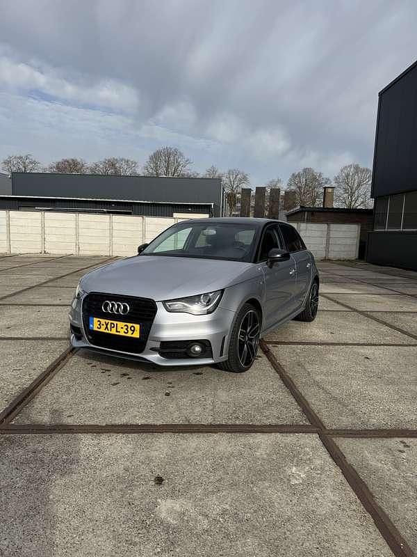 Occasion Audi A1 140 PK (102 kW) 2014 Grijs Hatchback