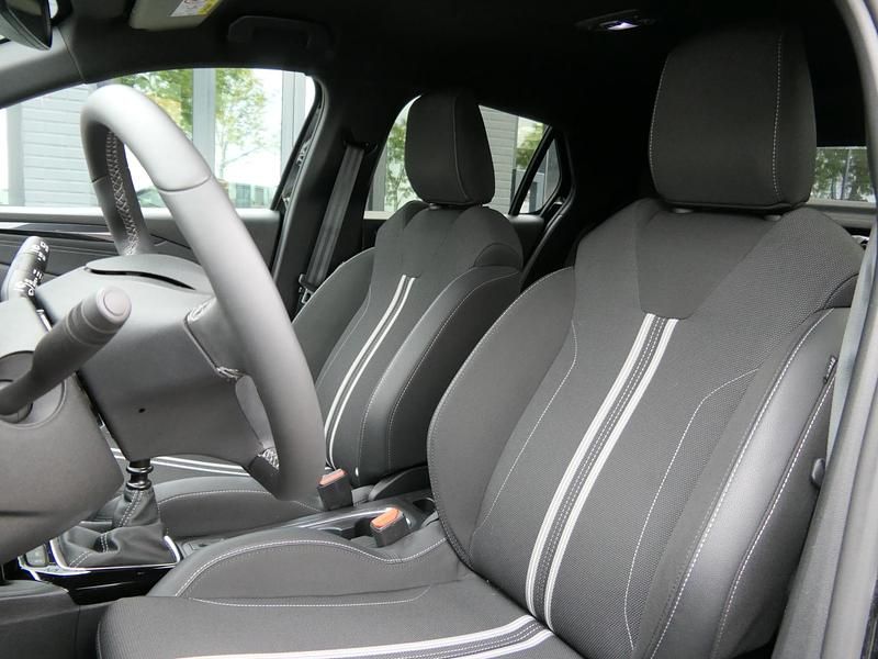 Occasion Opel Corsa 101 PK (74 kW) 2024 Zwart Hatchback