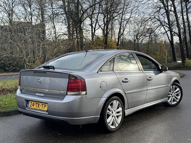 Occasion Opel Vectra GTS Executive 141 PK (103 kW) 2006 Grijs Hatchback