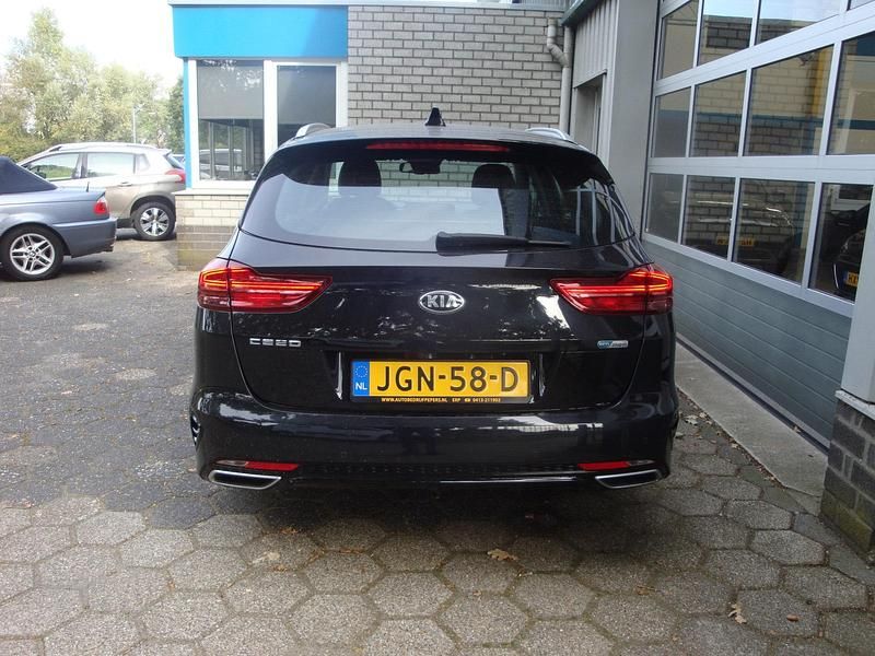 Occasion Kia Ceed 105 PK (77 kW) 2020 Zwart Hatchback