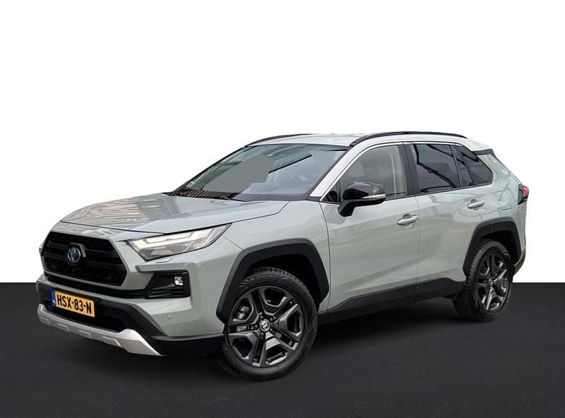 Groen Gebruikt 2024 Toyota RAV4 Hybrid SUV | € 47.950 (Eerlijke prijs) - Afbeelding 1/4