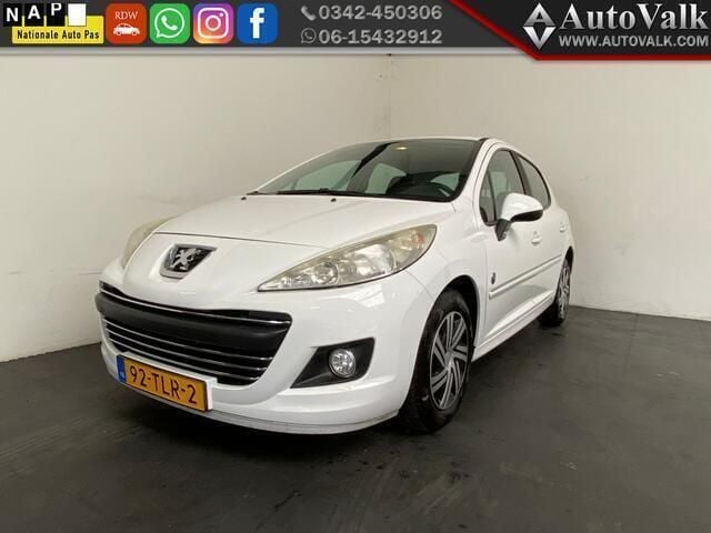 Wit Gebruikt 2012 Peugeot 207 Urban Move Hatchback | € 4.249 (Eerlijke prijs) - Afbeelding 1/4